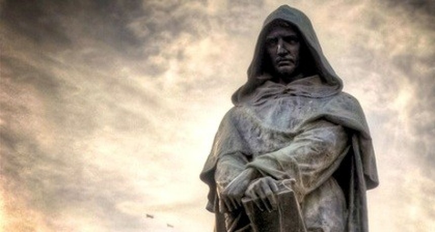 GIORDANO BRUNO: LA CIENCIA A LA HOGUERA