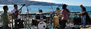 COLA DE ZORRO: Saludos desde Valparaiso