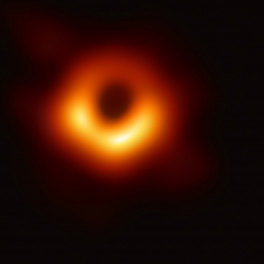 EL PRIMER AGUJERO VISIBLE